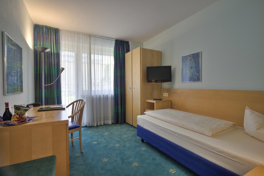 Hotel Konigswache Munich Luaran gambar